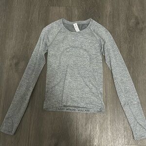Lululemon grey long sleeve shirt.